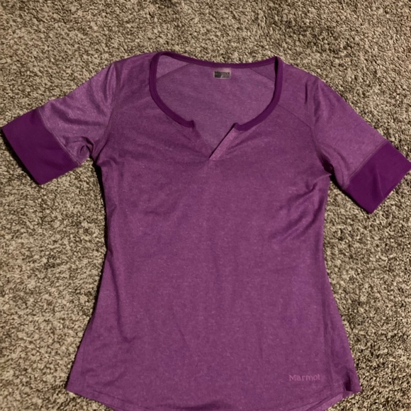 Marmot hiking shirt. Moisture wicking and quick dry. - Picture 1 of 3